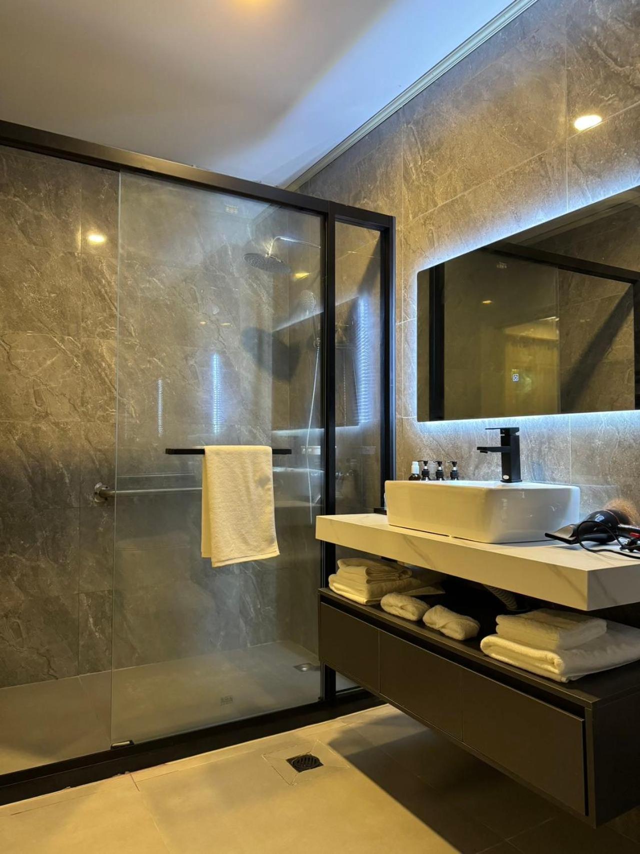 Water Bay Hotel Saipan Garapan Exterior photo